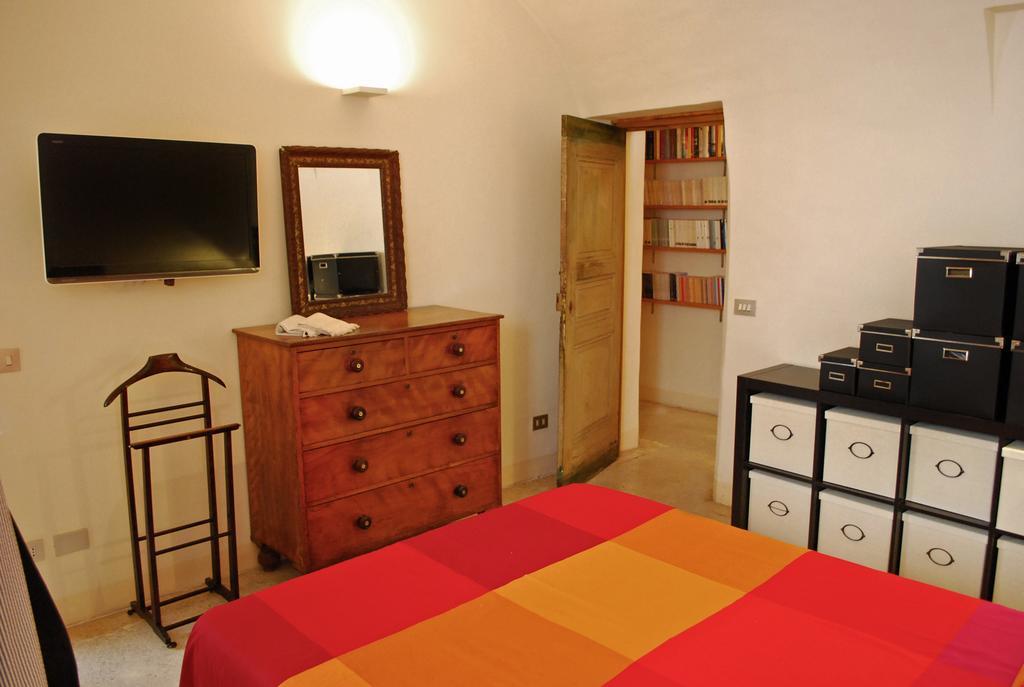 Appartamento Piazza Farnese Рим Номер фото