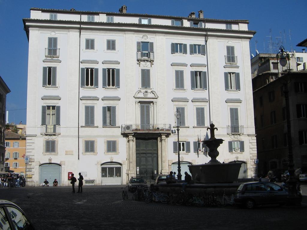 Appartamento Piazza Farnese Рим Номер фото